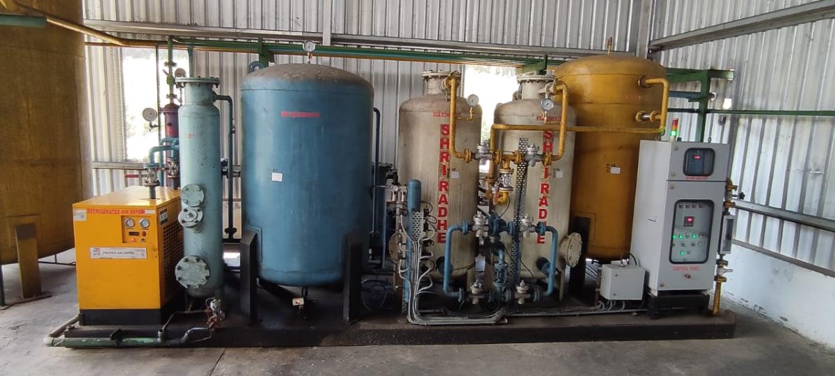 Is nitrogen gas flammable?
